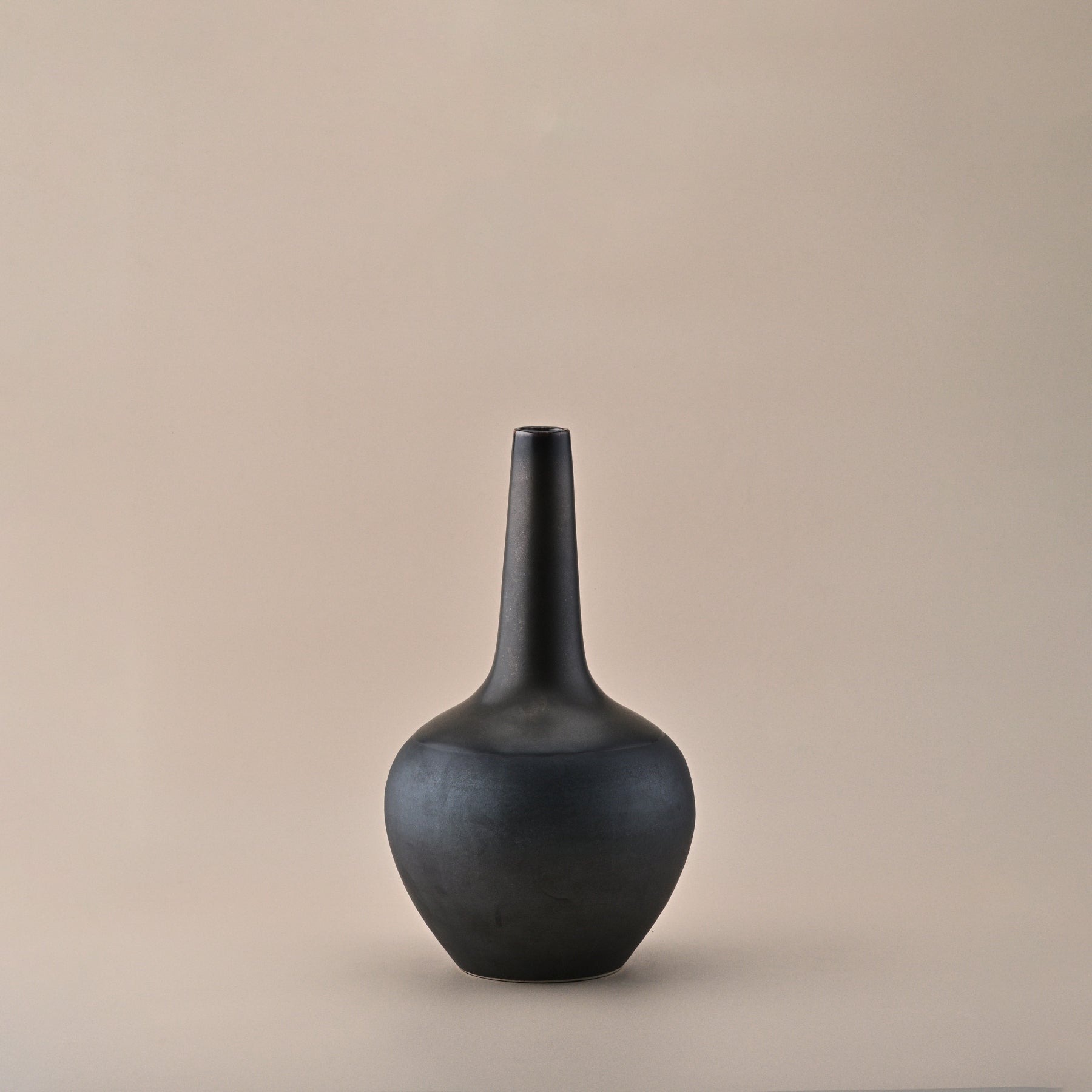 BLACK CERAMIC DECOR FLOWER VASE SMALL