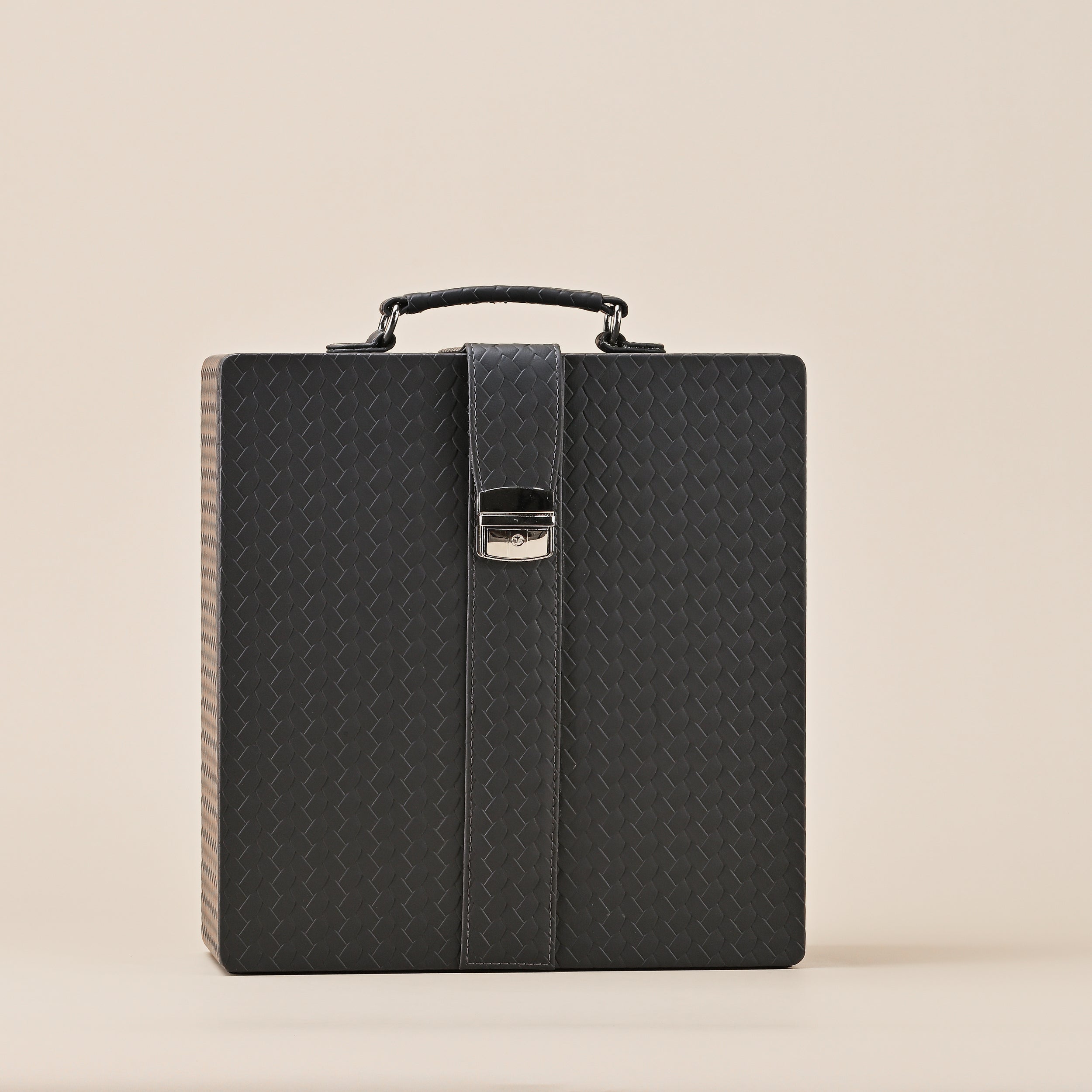 LEATHER BRIEF CASE WITH BAR SET