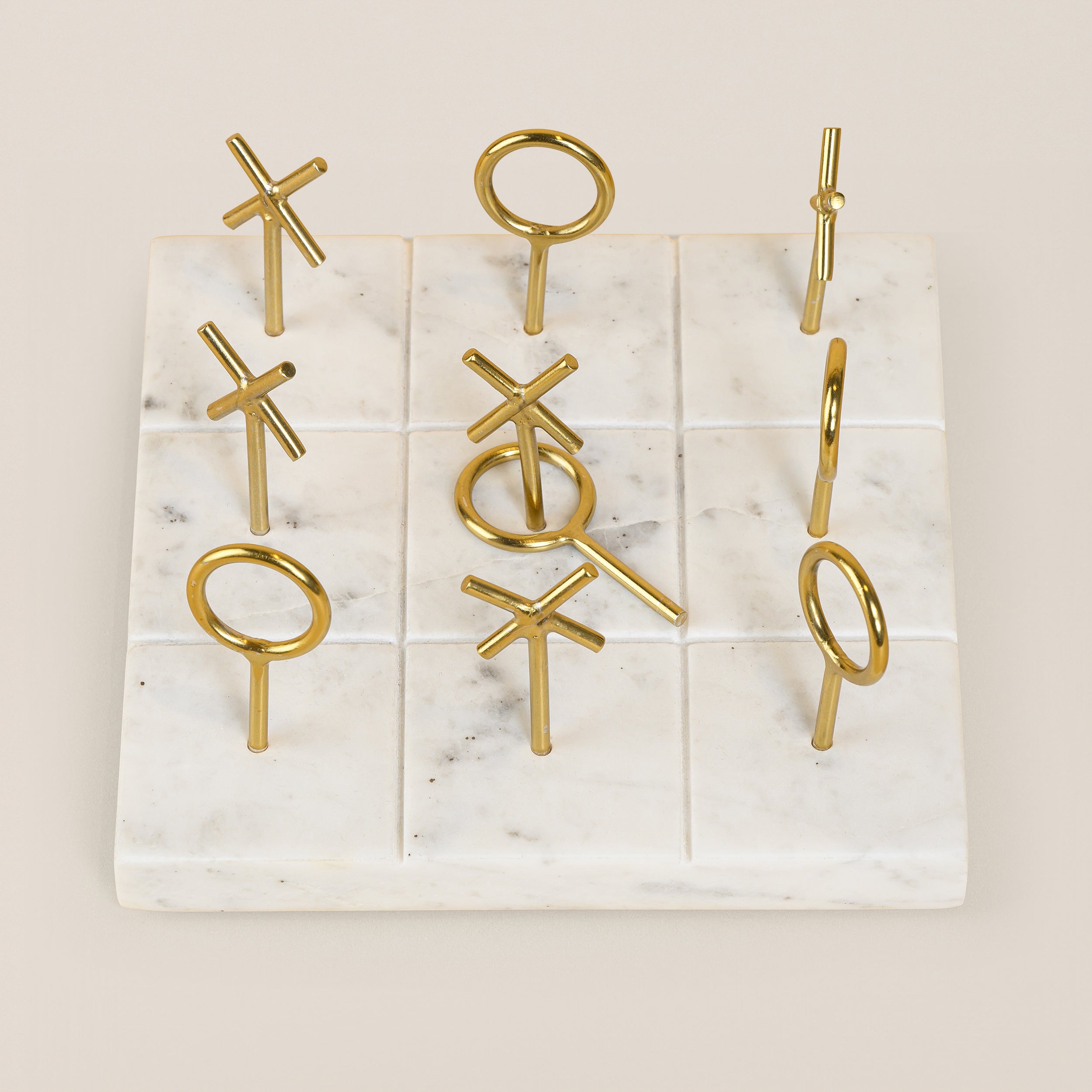 TIC TAC TOE WITH METAL STICKS