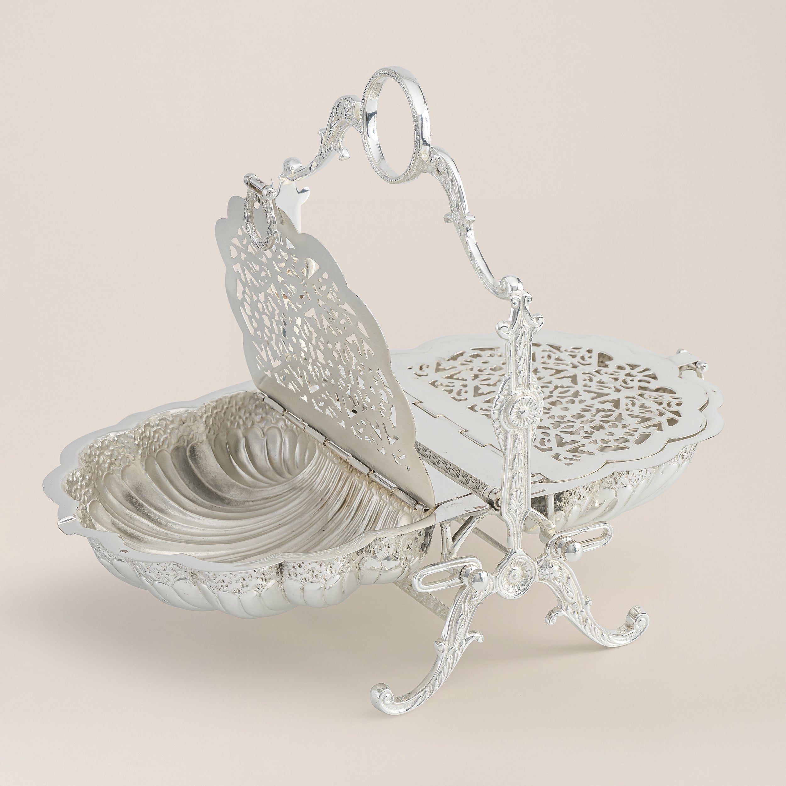 Kasa Holzer Gilded Waves Silver Serving Stand Small