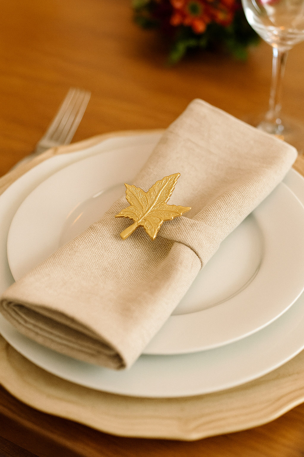 Gold Leaf Ring – Elegant Nature Inspired Jewelry | Kasa by Holzer