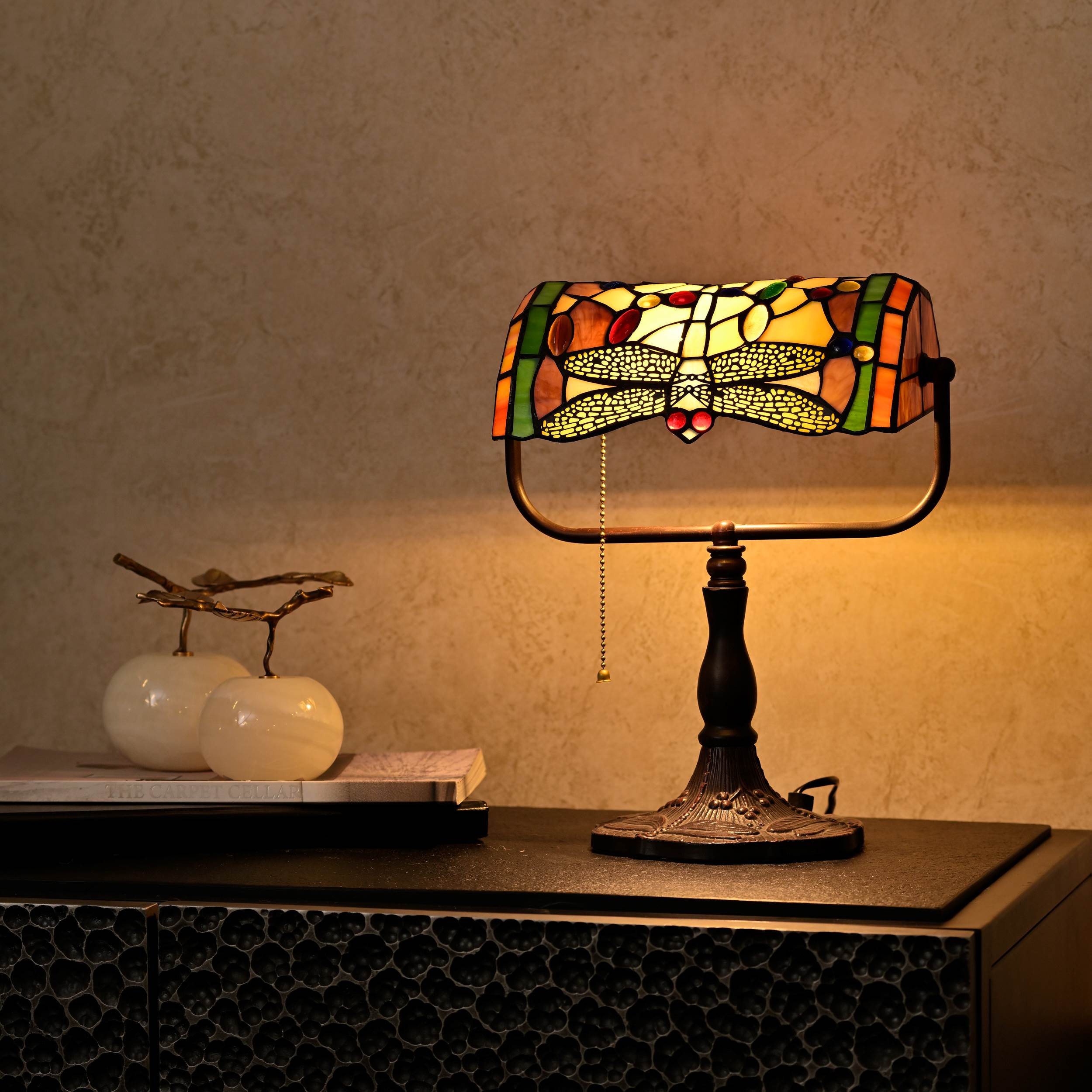 TABLE LAMP