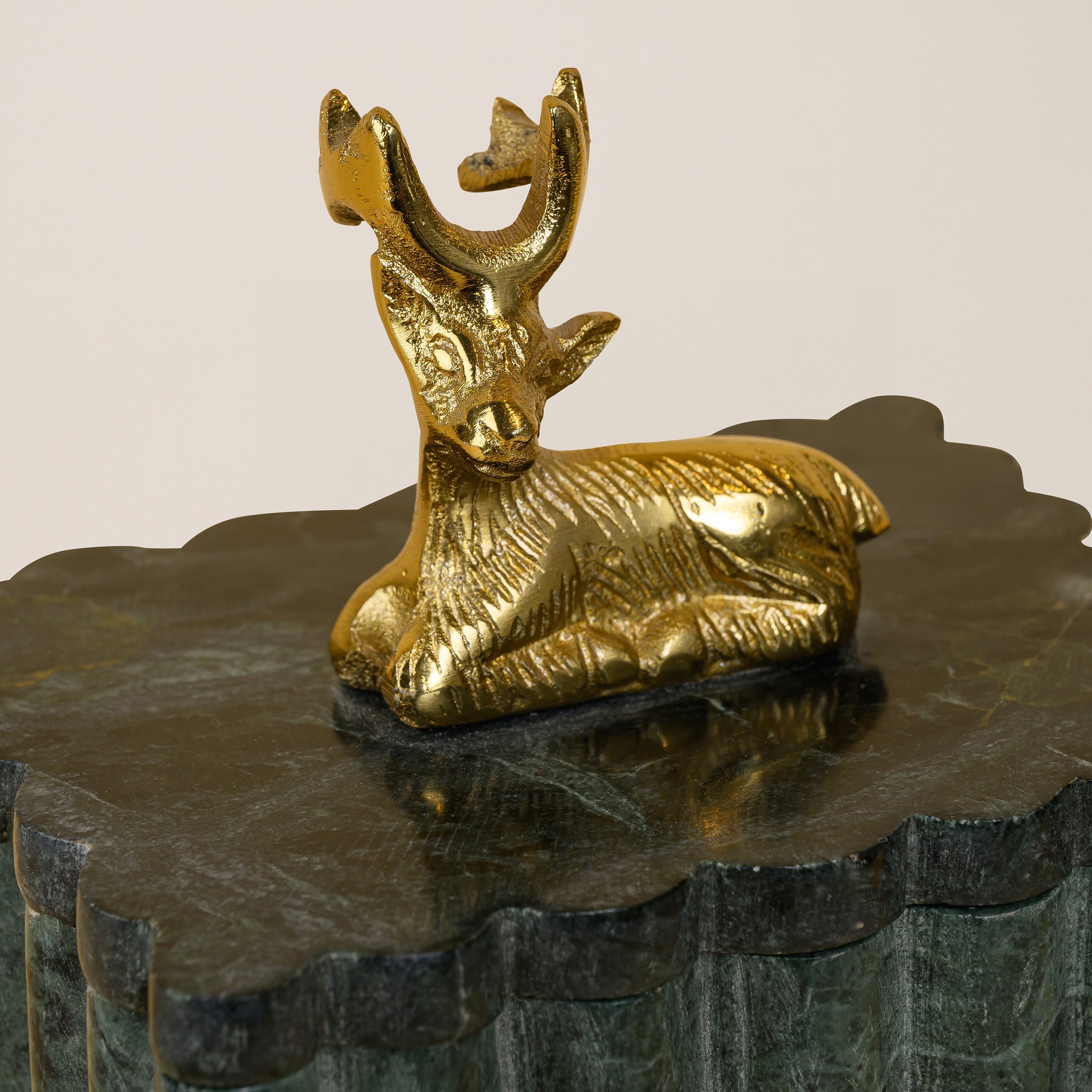 GREEN MARBLE FLUT BOX DEER NOBE