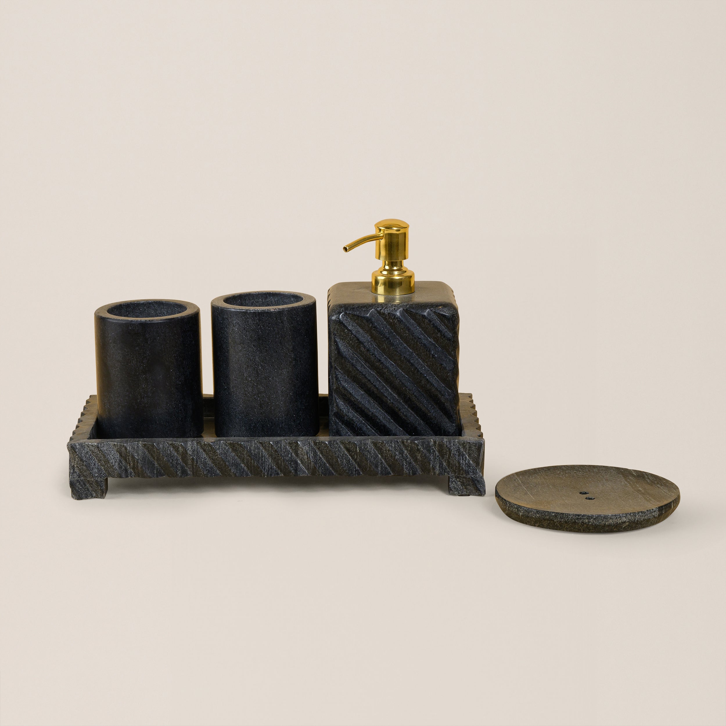 BLACK CARVING SQUARE BATHROOM SET