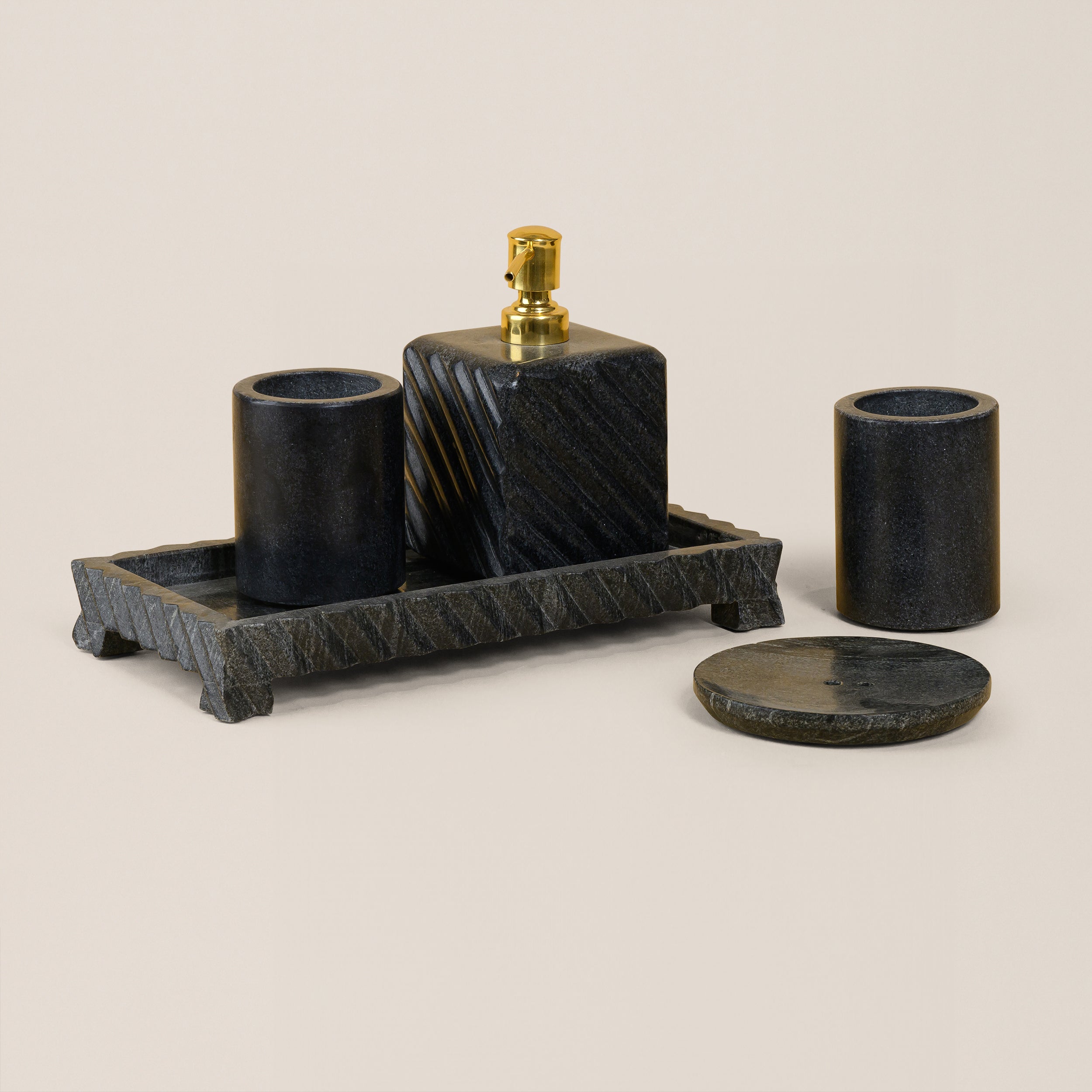 BLACK CARVING SQUARE BATHROOM SET