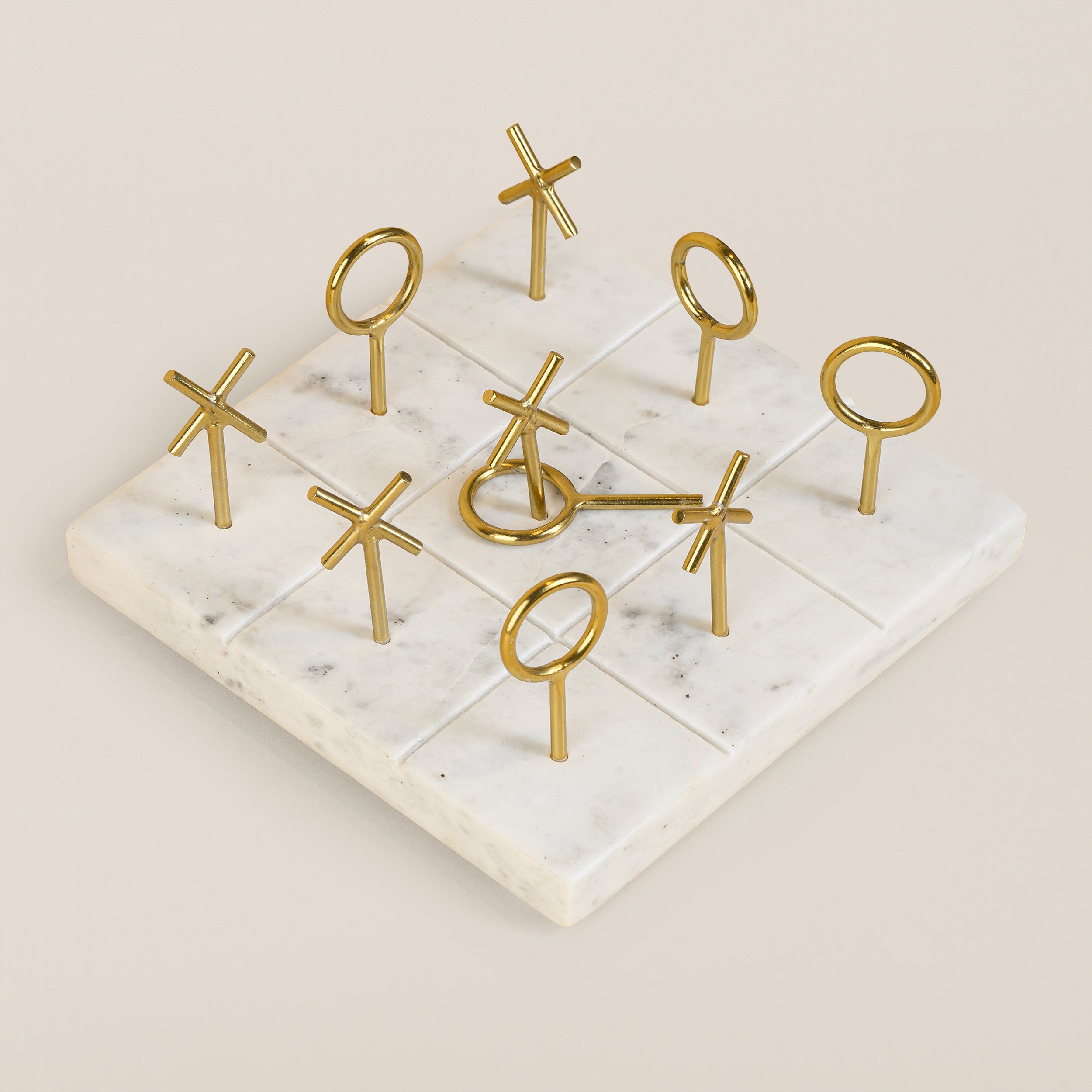 TIC TAC TOE WITH METAL STICKS