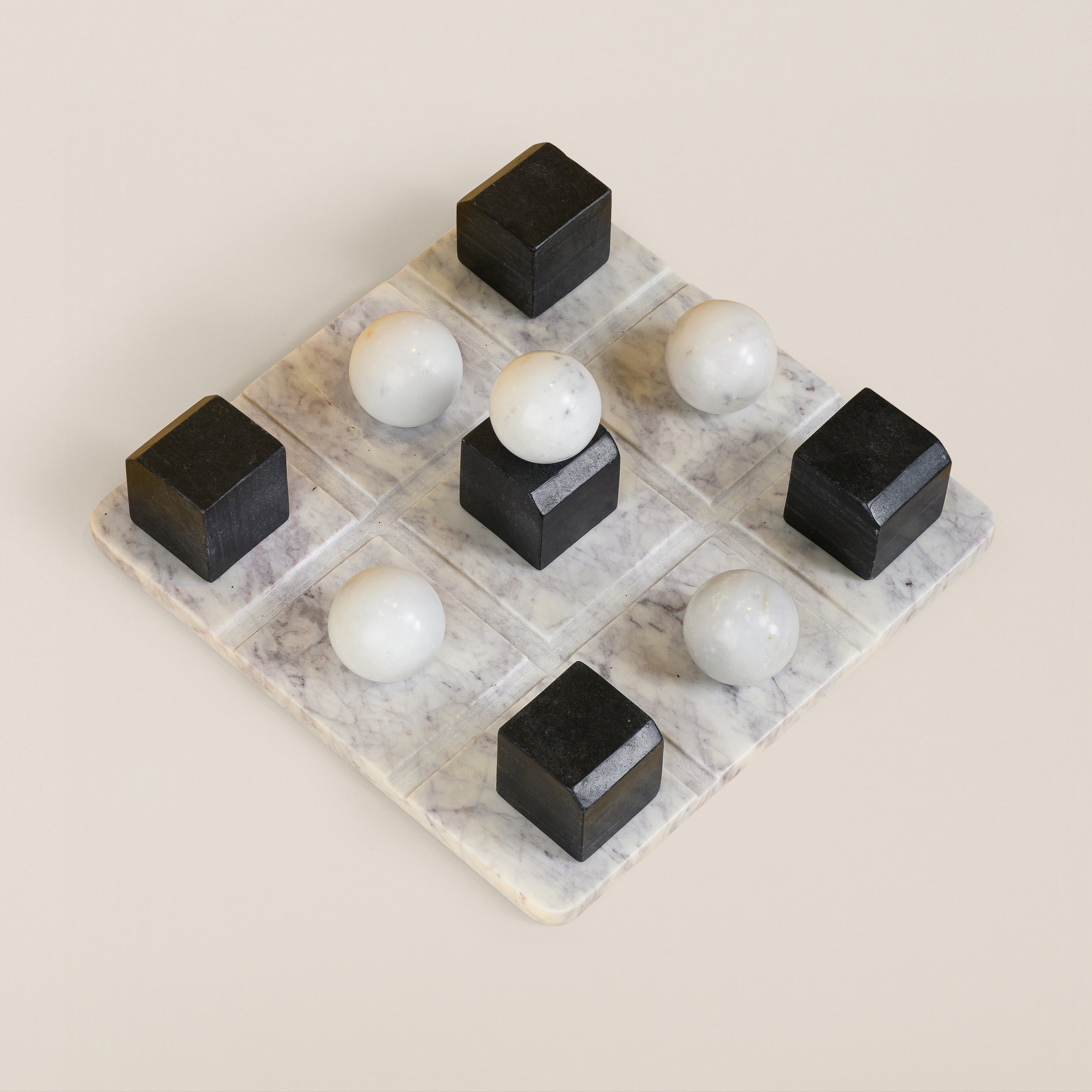 TIC TAC TOE WITH MARBLE BALLS