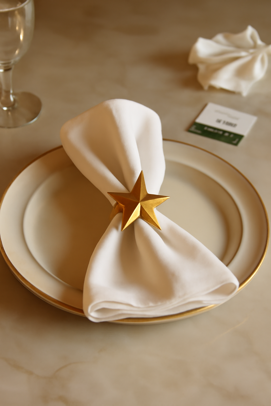 Kasa Holzer Gold Star Napkin Ring – Festive Metal Table Décor Accessory