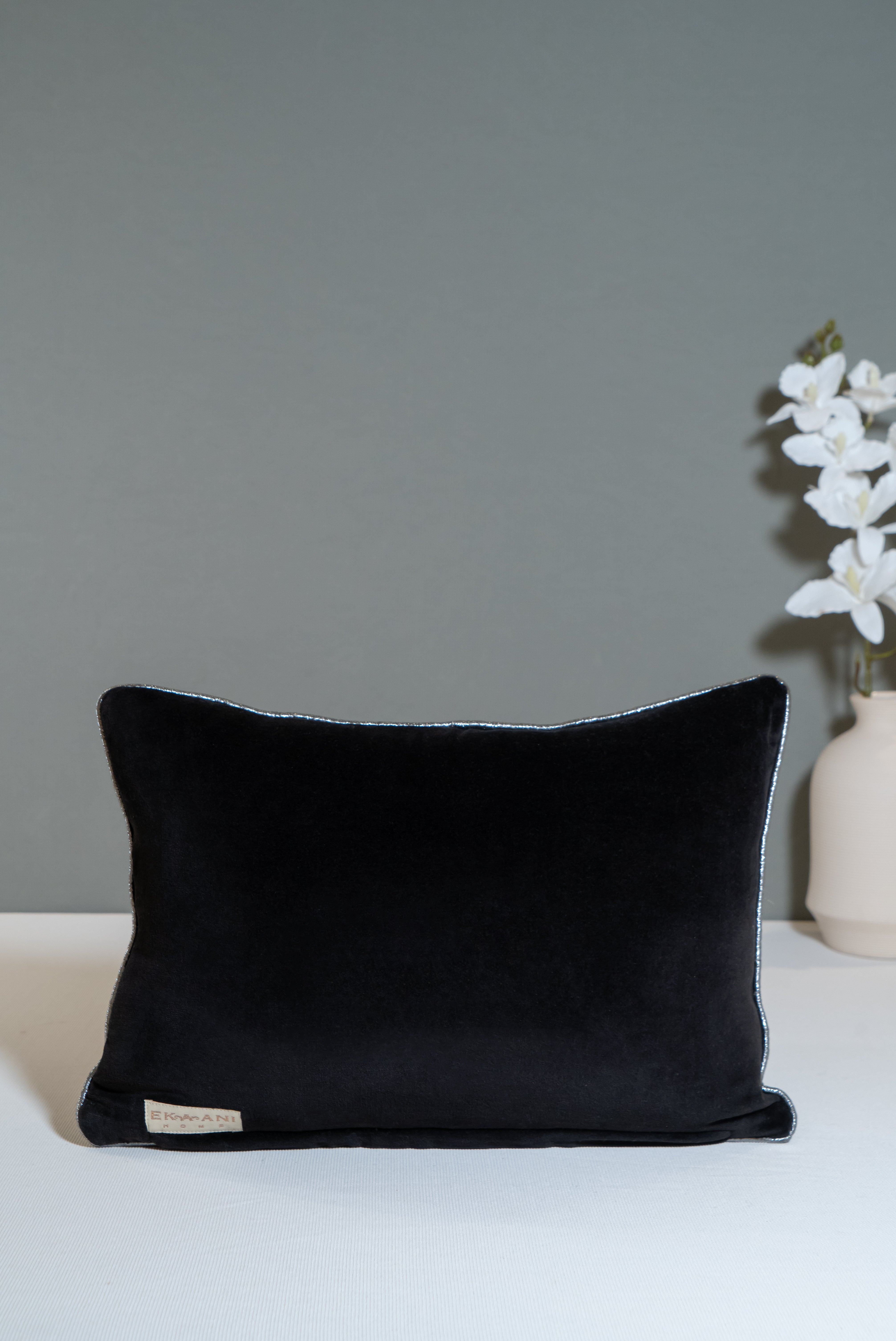 Luxury velvet cushion with a geometric or cracked pattern