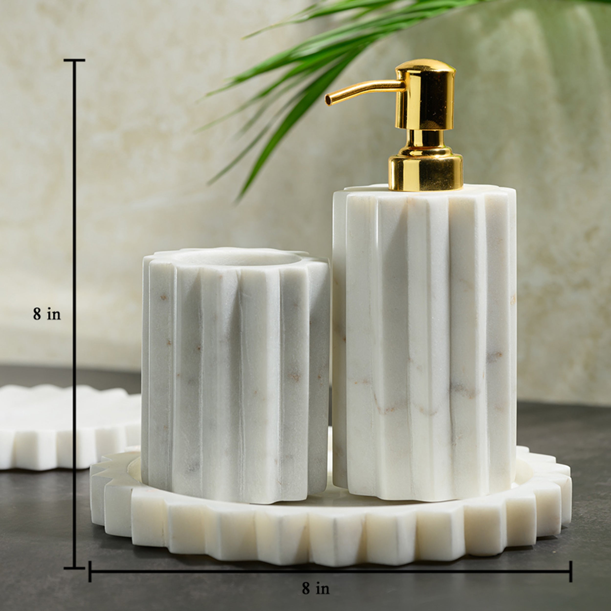 WHITE CARVING BATHROOM SET