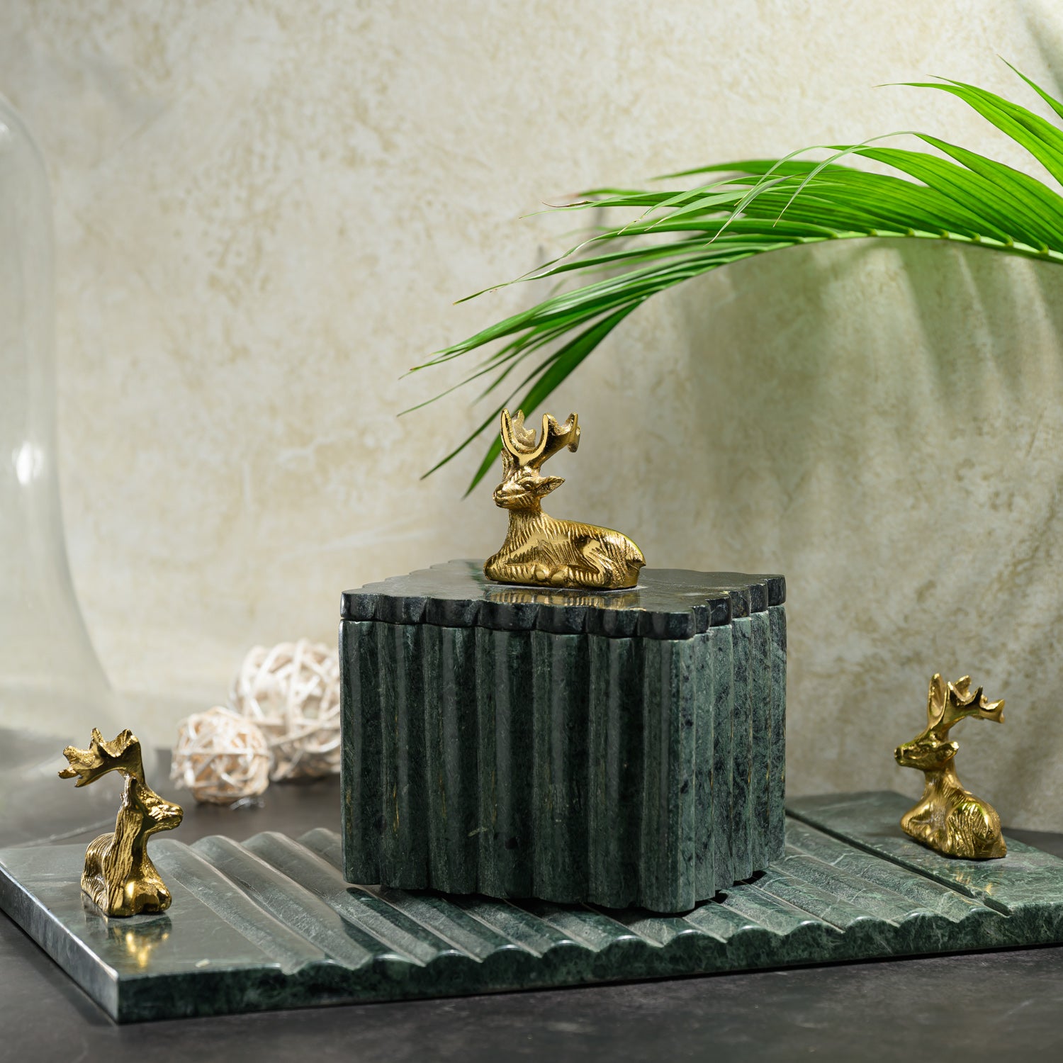 GREEN MARBLE FLUT BOX DEER NOBE