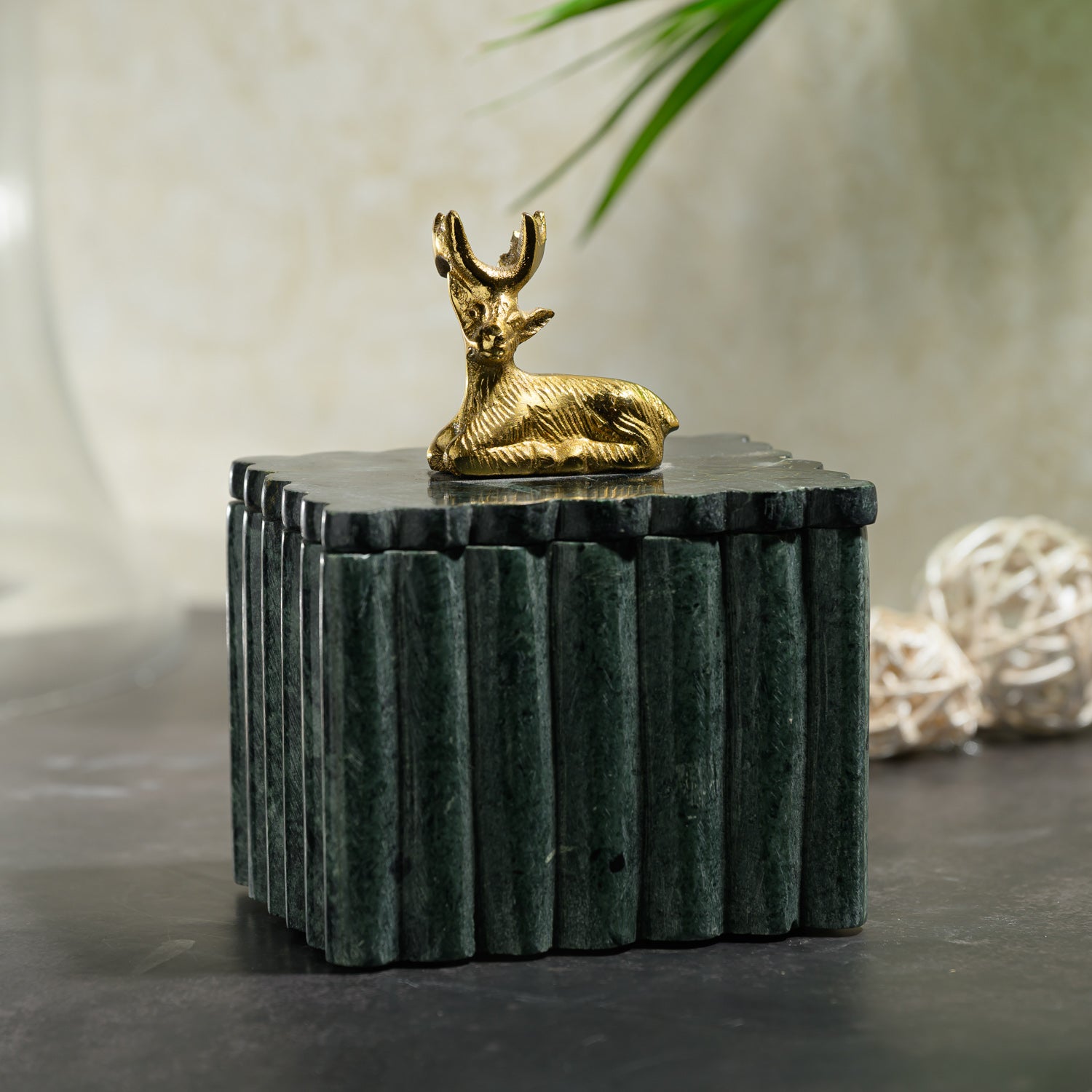 GREEN MARBLE FLUT BOX DEER NOBE